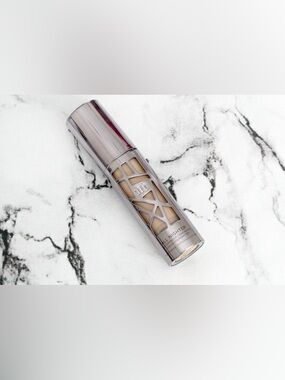 Urban Decay All Nighter Liquid Foundation 0.5